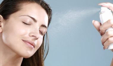 Is Makeup Setting Spray Damaging Your Skin Barrier?